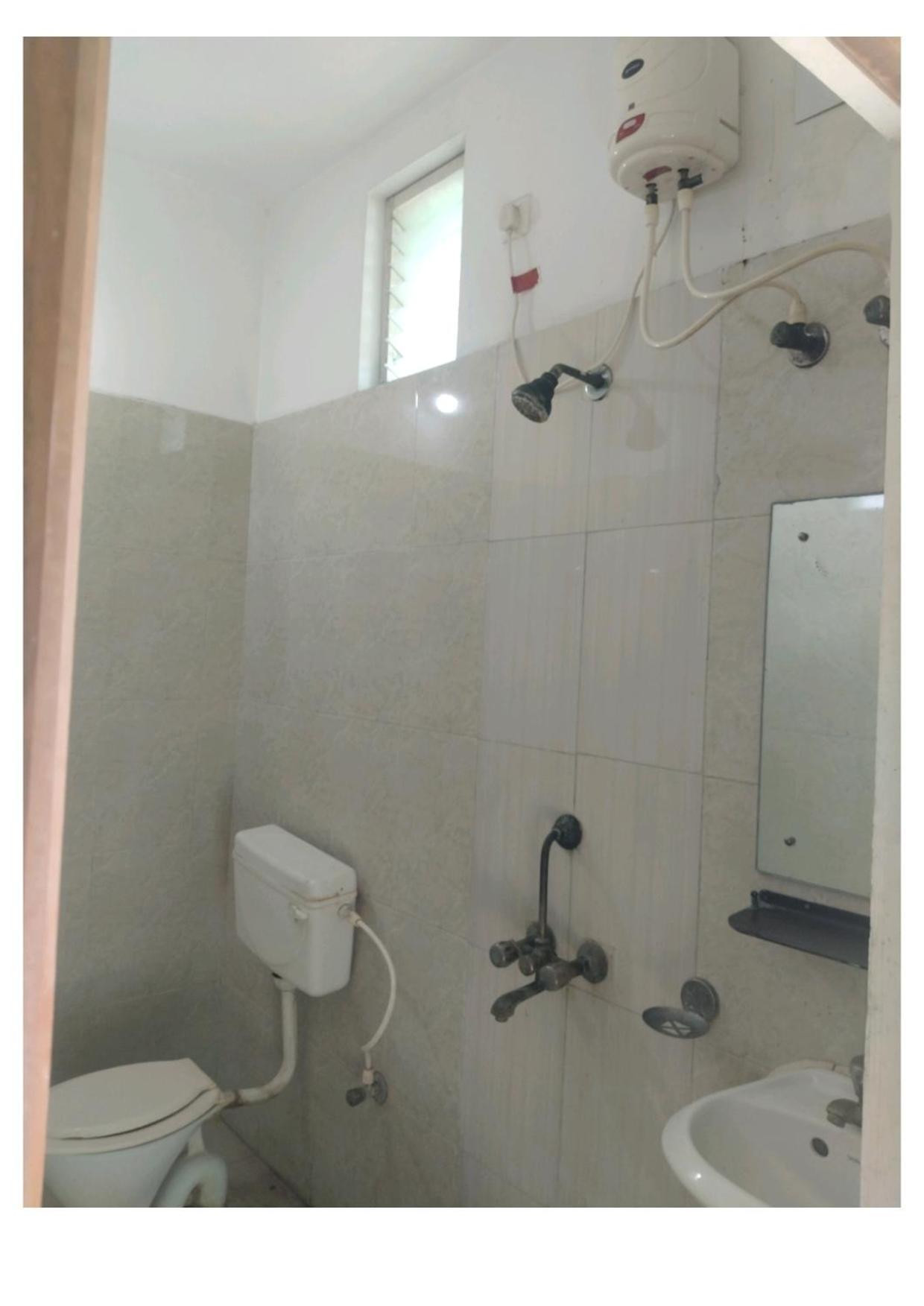 Hotel D2 Holiday Inn-near Niladri-beach-best Choice Of Travellers By Morservices Puri