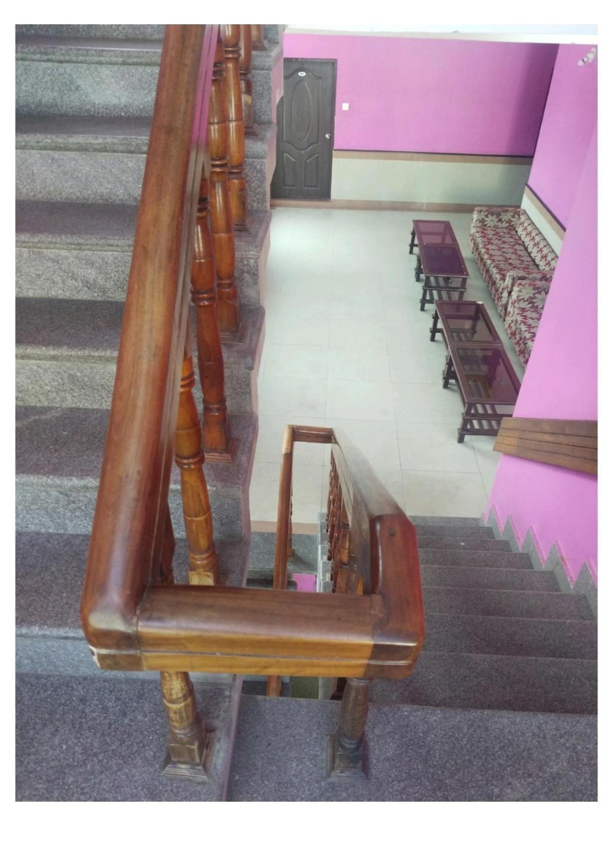 D2 Holiday Inn-near Niladri-beach-best Choice Of Travellers By Morservices Hotel