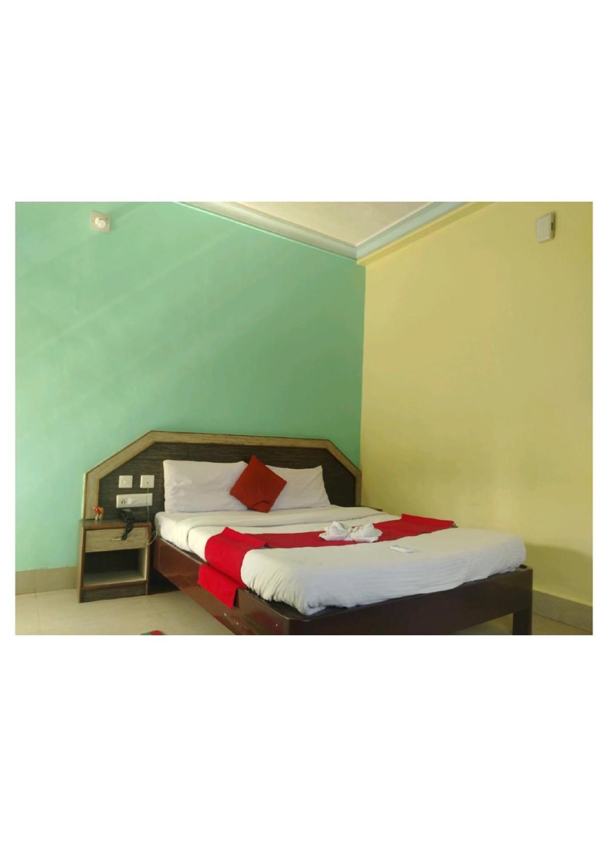 Hotel D2 Holiday Inn-near Niladri-beach-best Choice Of Travellers By Morservices